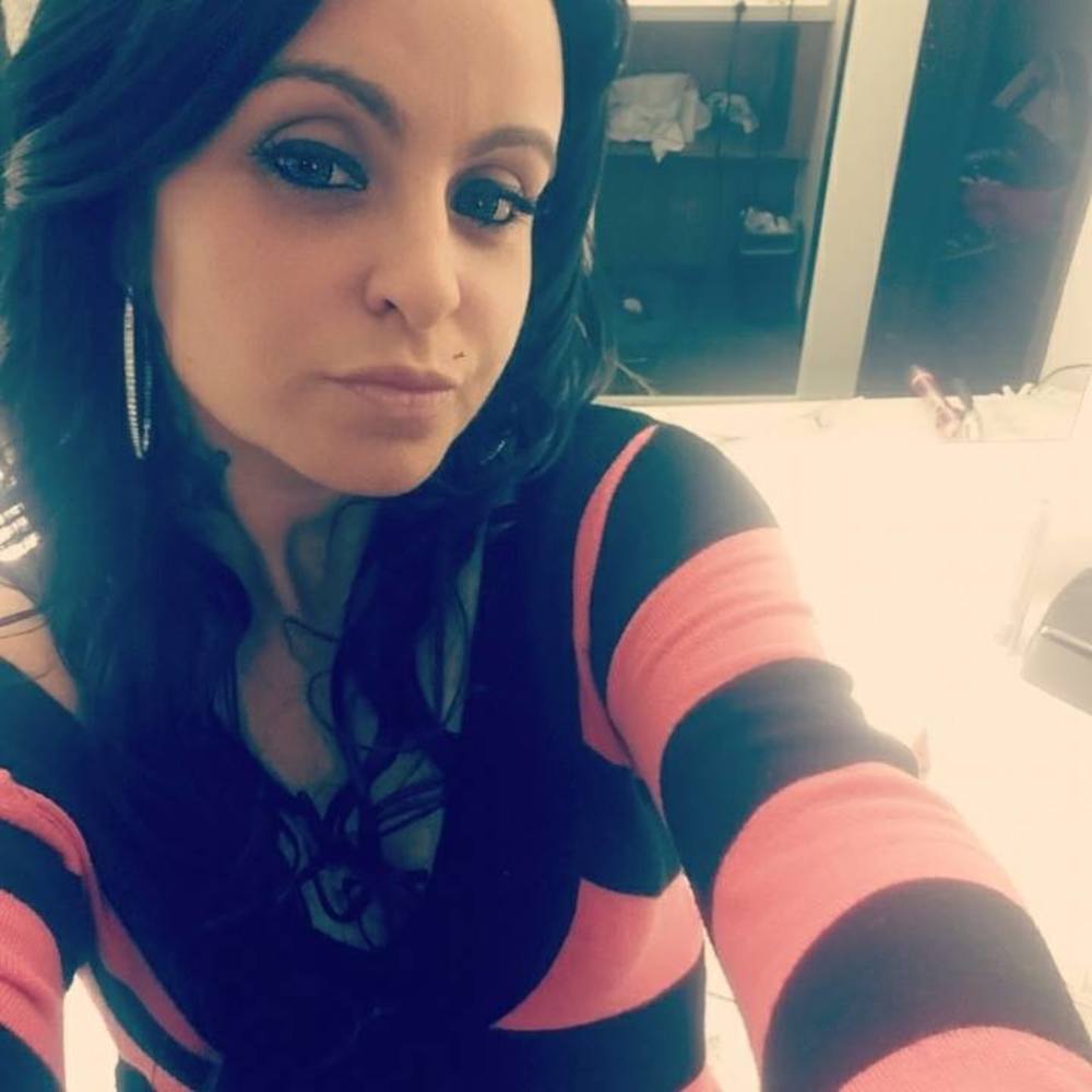 Meet your Posher, Deana